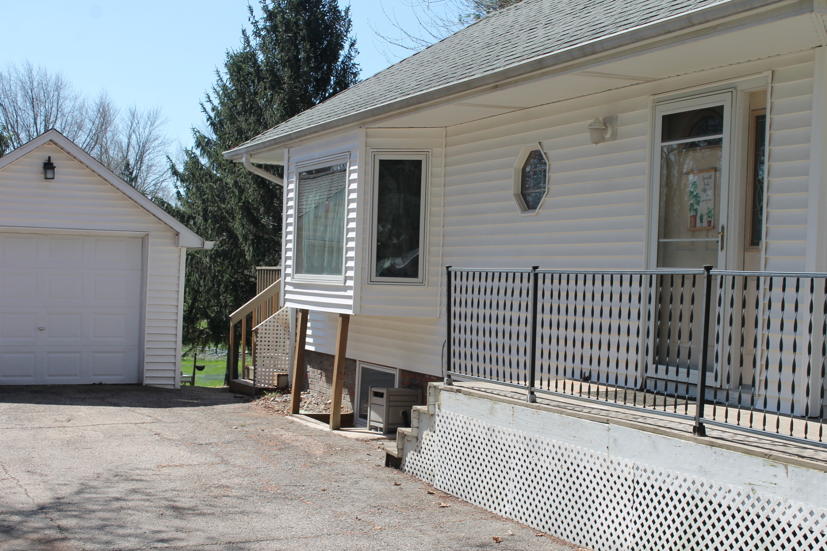 321 West South Street Cambridge, IL 61238 - Photo 5 of 28