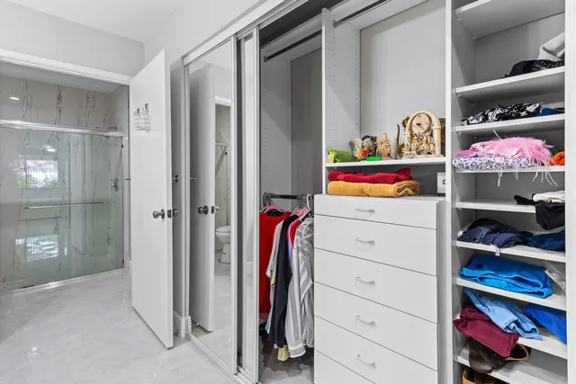 a view of walk in closet