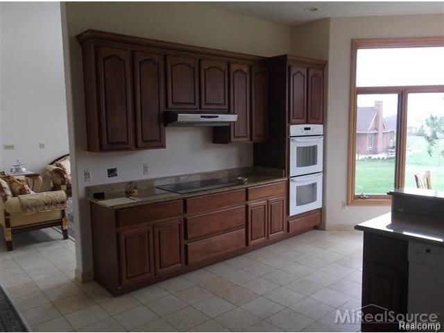 930 East Buell Road Rochester, MI 48306 - Photo 7 of 28 buell8.jpg