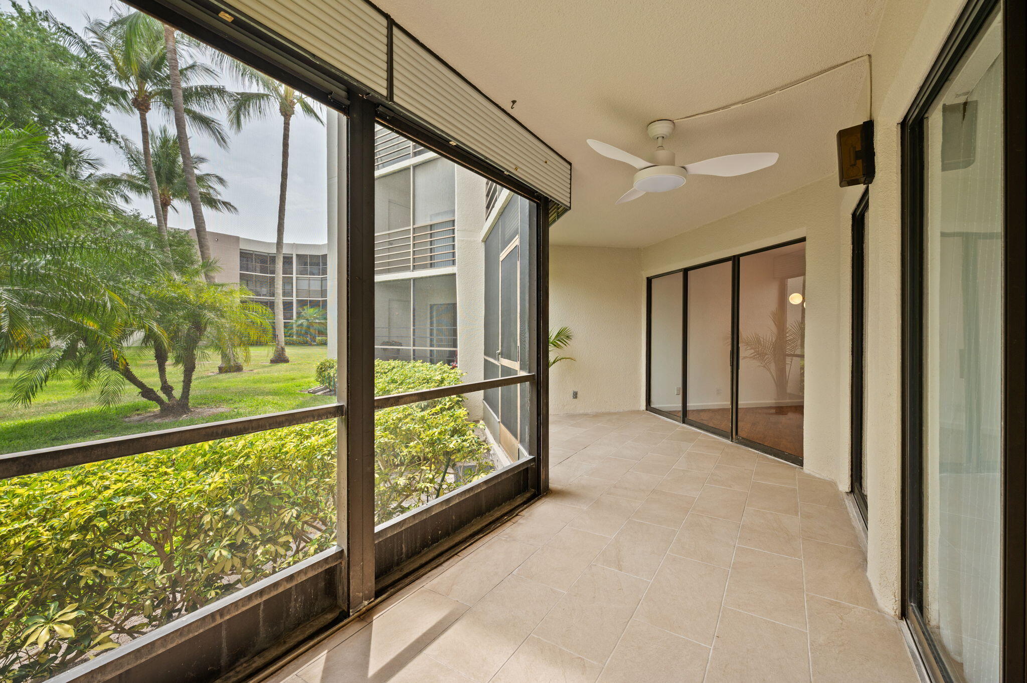 5701 Camino Del Sol, Unit 104 Boca Raton, FL 33433 - Photo 19 of 34 patio
