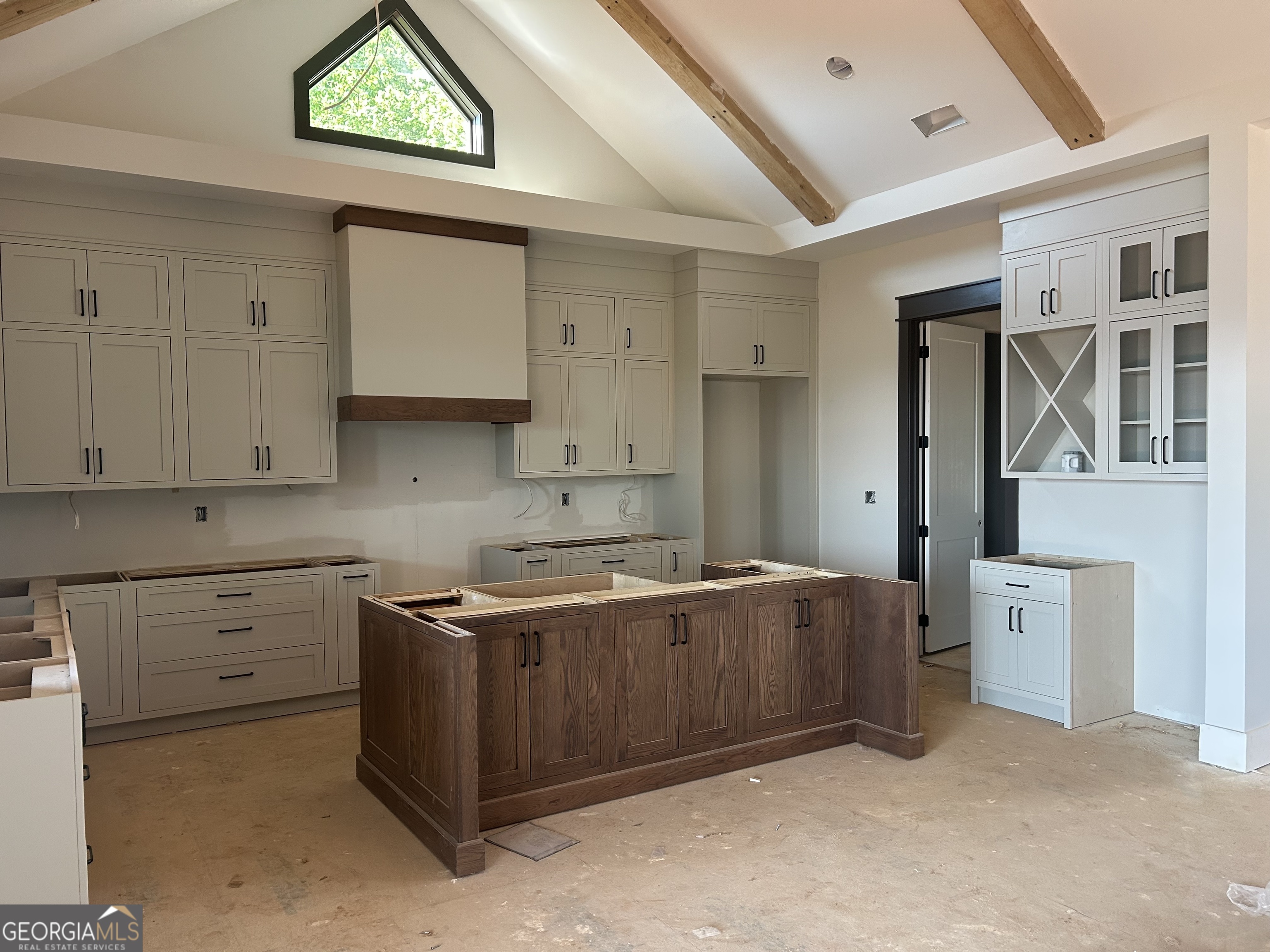 108 Ivy Ridge Clarkesville, GA 30523 - Photo 15 of 18 a view of a kitchen with electric appliances
