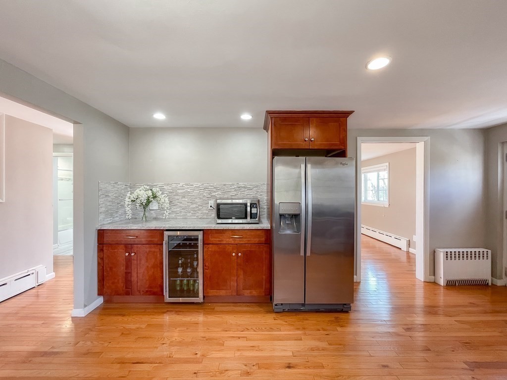 35 Upland Road Lynn, MA 01902 - Photo 6 of 34 Gallery Image 6
