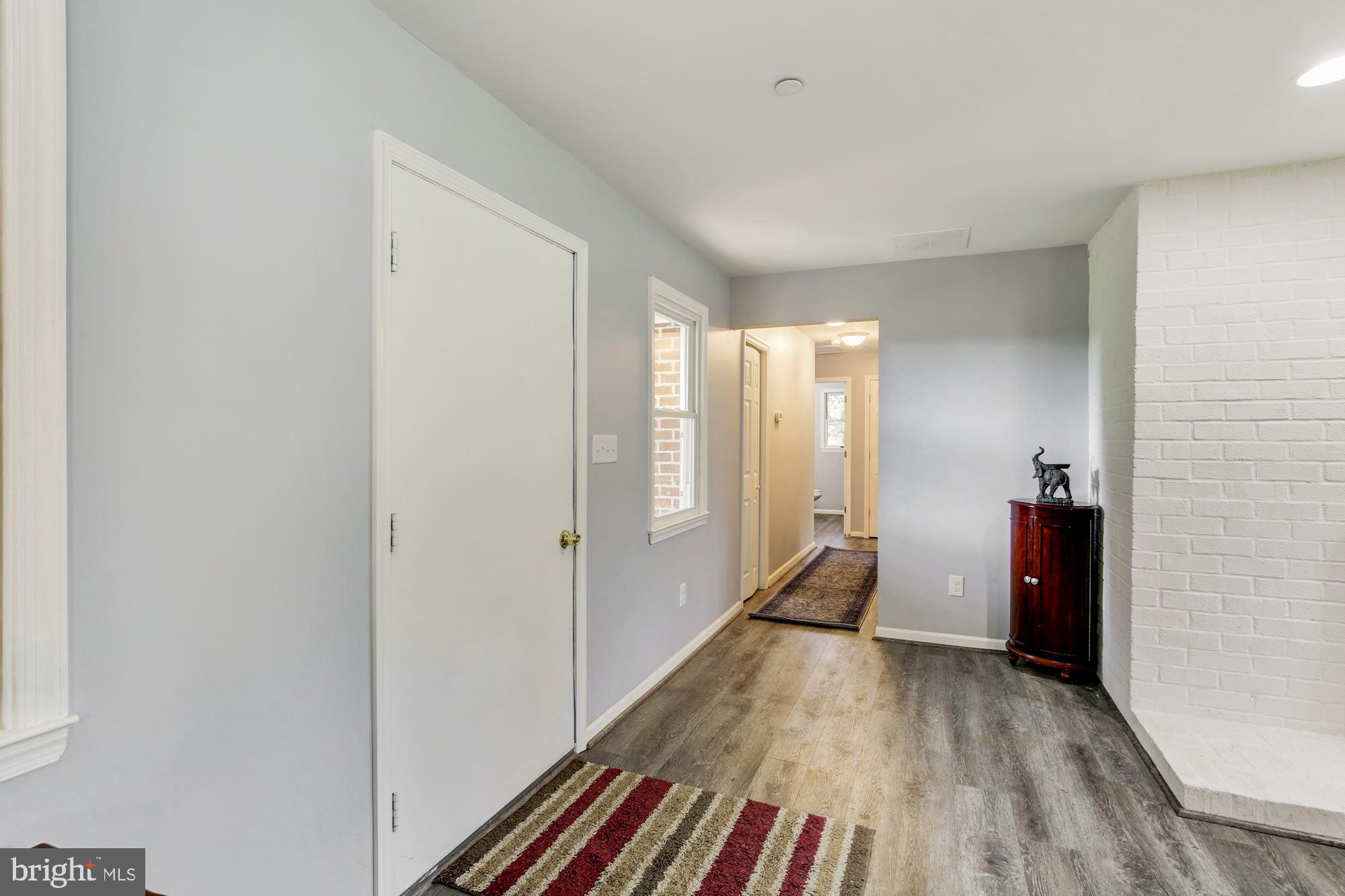 3915 London Bridge Road Finksburg, MD 21048 - Photo 2 of 41 Foyer