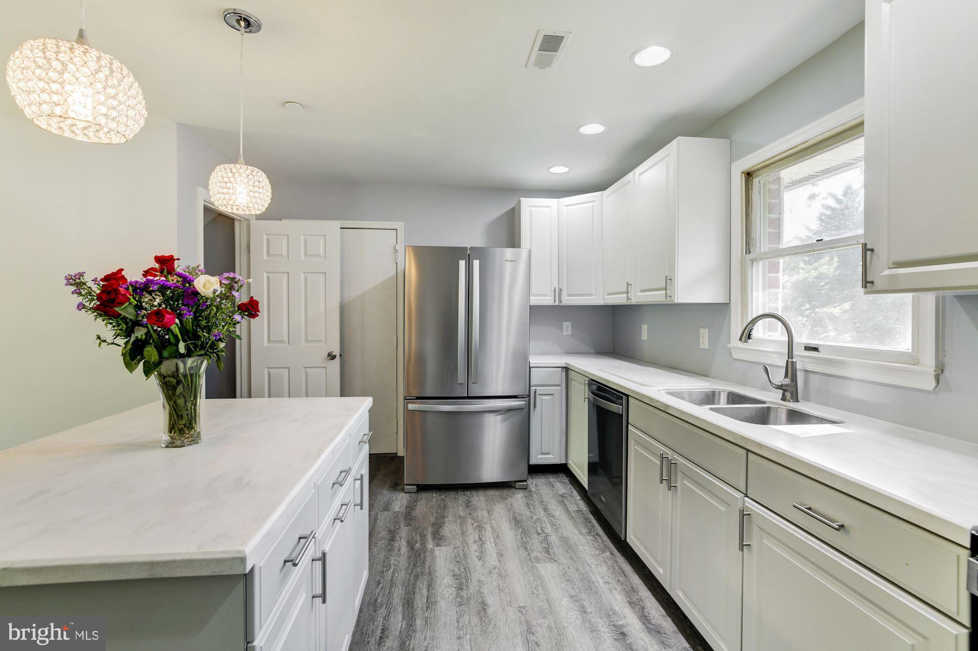 3915 London Bridge Road Finksburg, MD 21048 - Photo 12 of 41 Eat-In Kitchen