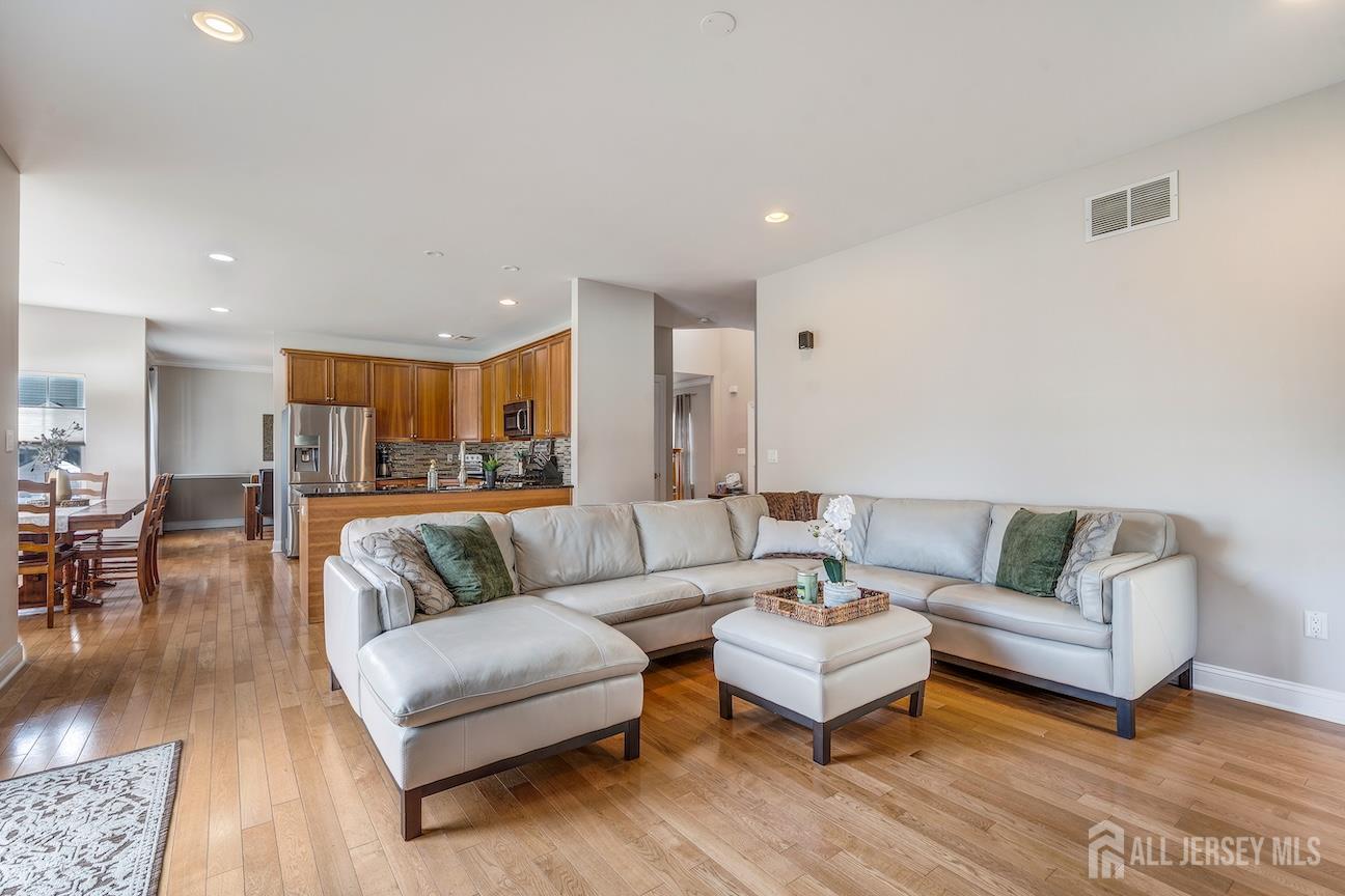408 Old Georges Road North Brunswick, NJ 08902 - Photo 17 of 37