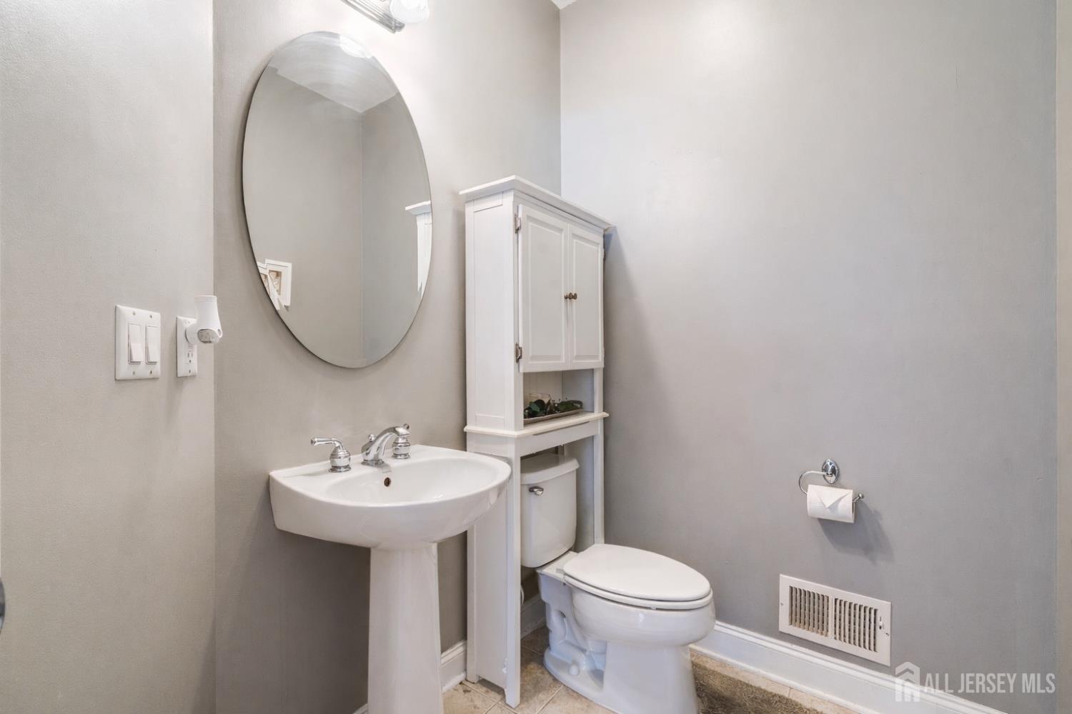 408 Old Georges Road North Brunswick, NJ 08902 - Photo 19 of 37