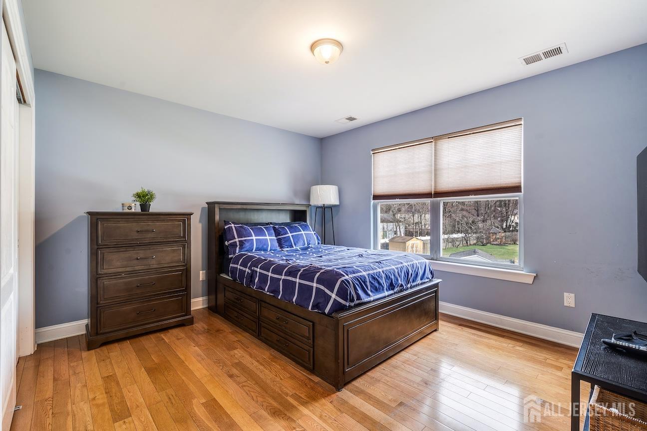 408 Old Georges Road North Brunswick, NJ 08902 - Photo 25 of 37