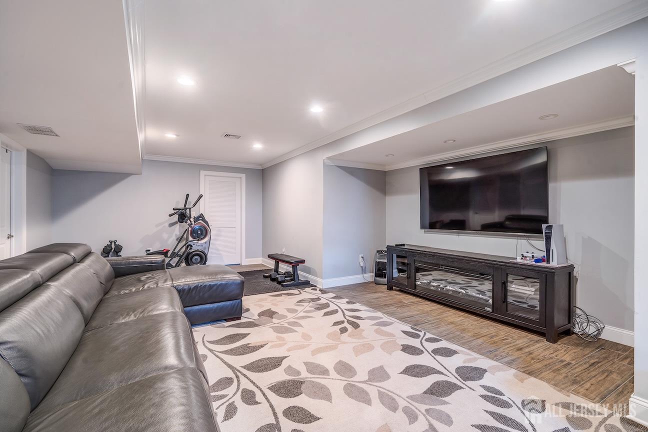 408 Old Georges Road North Brunswick, NJ 08902 - Photo 30 of 37