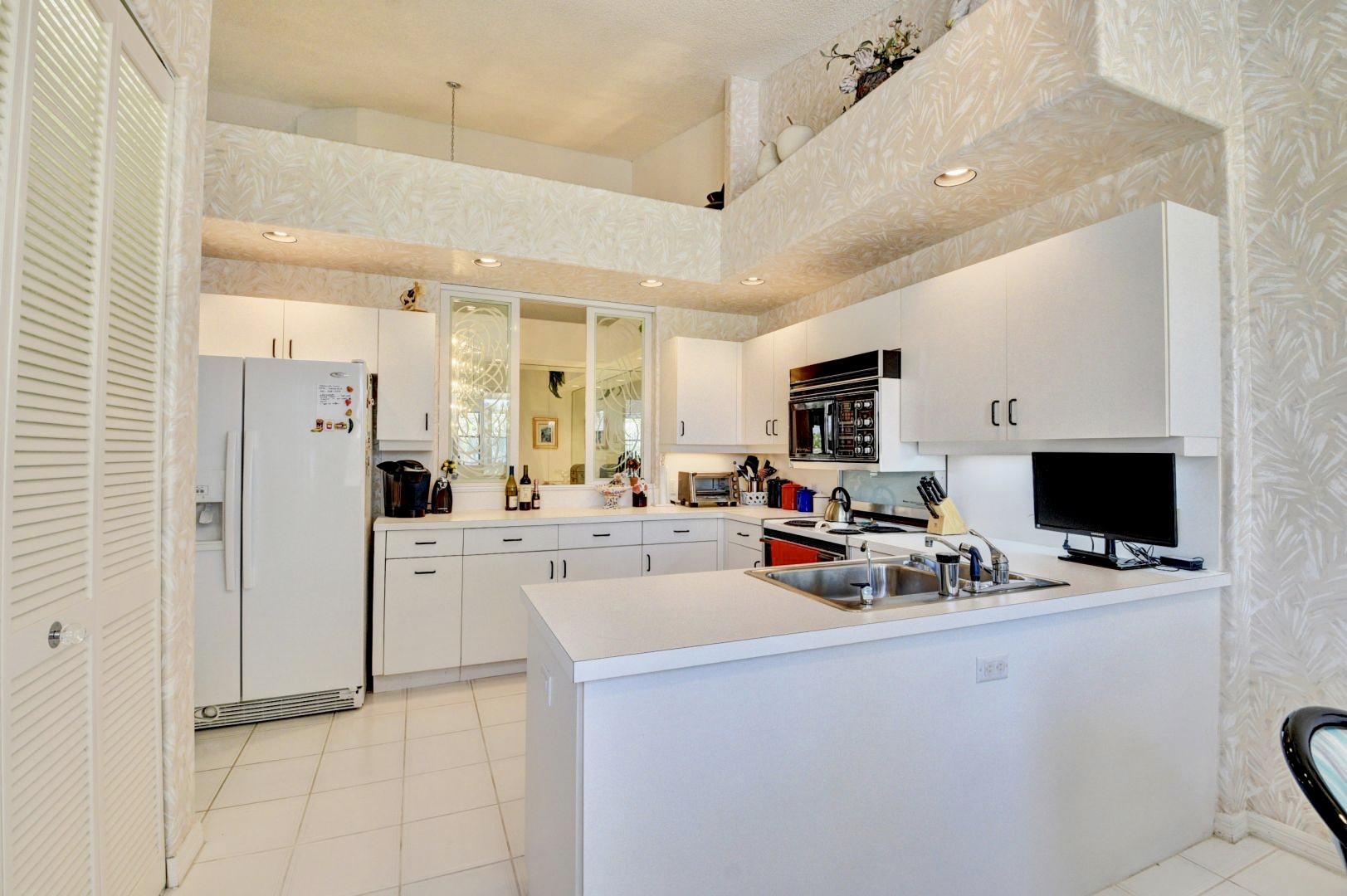17573 Ashbourne Lane, Unit B Boca Raton, FL 33496 - Photo 14 of 36 fullsizeoutput_141d
