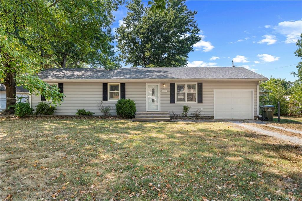 18822 South 1491st Road Nevada, MO 64772 - Photo 2 of 28 Gallery Image 2