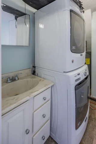 $144,900 | 411 Oak Avenue Southeast, Montgomery, MN 56069