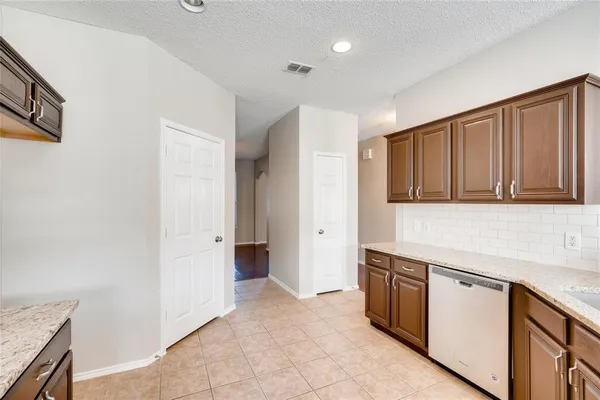 $3,100 | 4016 Juniper Court, Fort Worth, TX 76040
