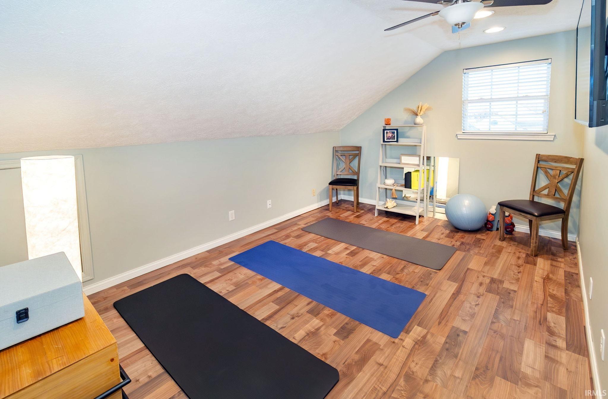 9820 Chatteris Road Evansville, IN 47725 - Photo 3 of 18