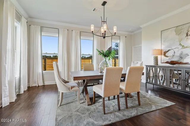 $461,045 | 107 Canehaven Boulevard, Youngsville, LA 70592