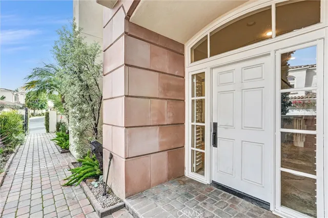 $1,770,000 | 5190 Renaissance Avenue, San Diego, CA 92122