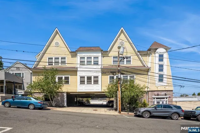 a view of multiple houses