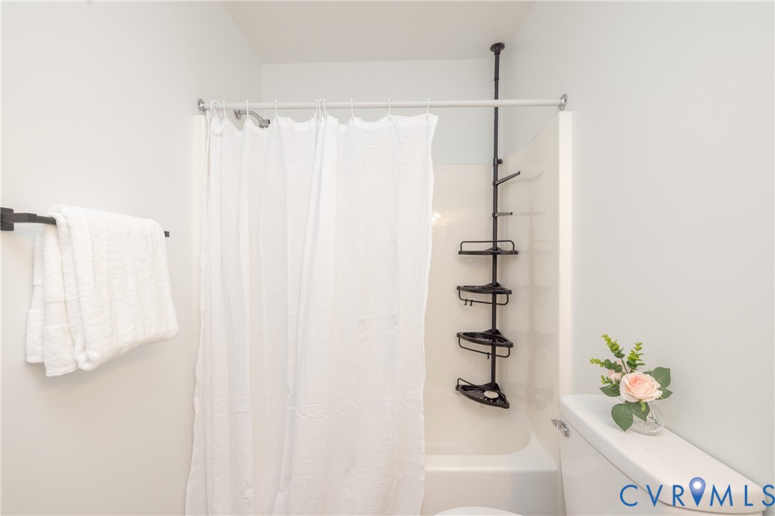 2306 Arrowood Road Midlothian, VA 23112 - Photo 15 of 32