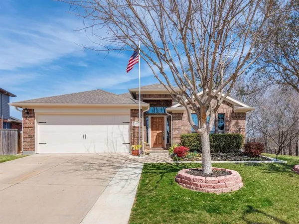 $3,100 | 300 Dorset Court, Roanoke, TX 76262