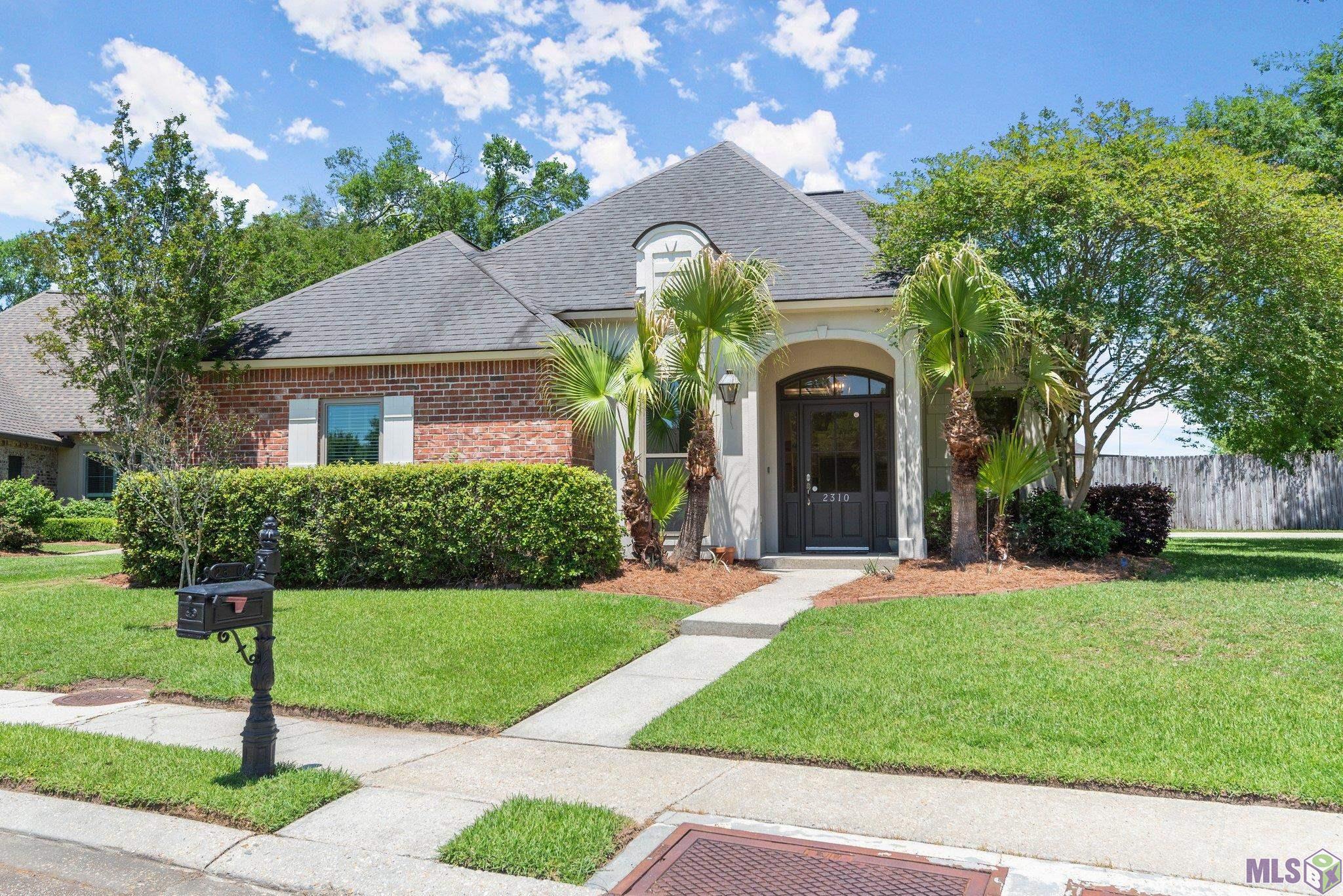 2310 Summerleaf Circle Baton Rouge, LA 70816 - Photo 1 of 33