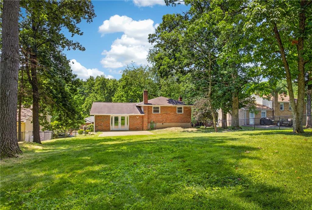 121 South Jamestown Road Coraopolis, PA 15108 - Photo 24 of 25