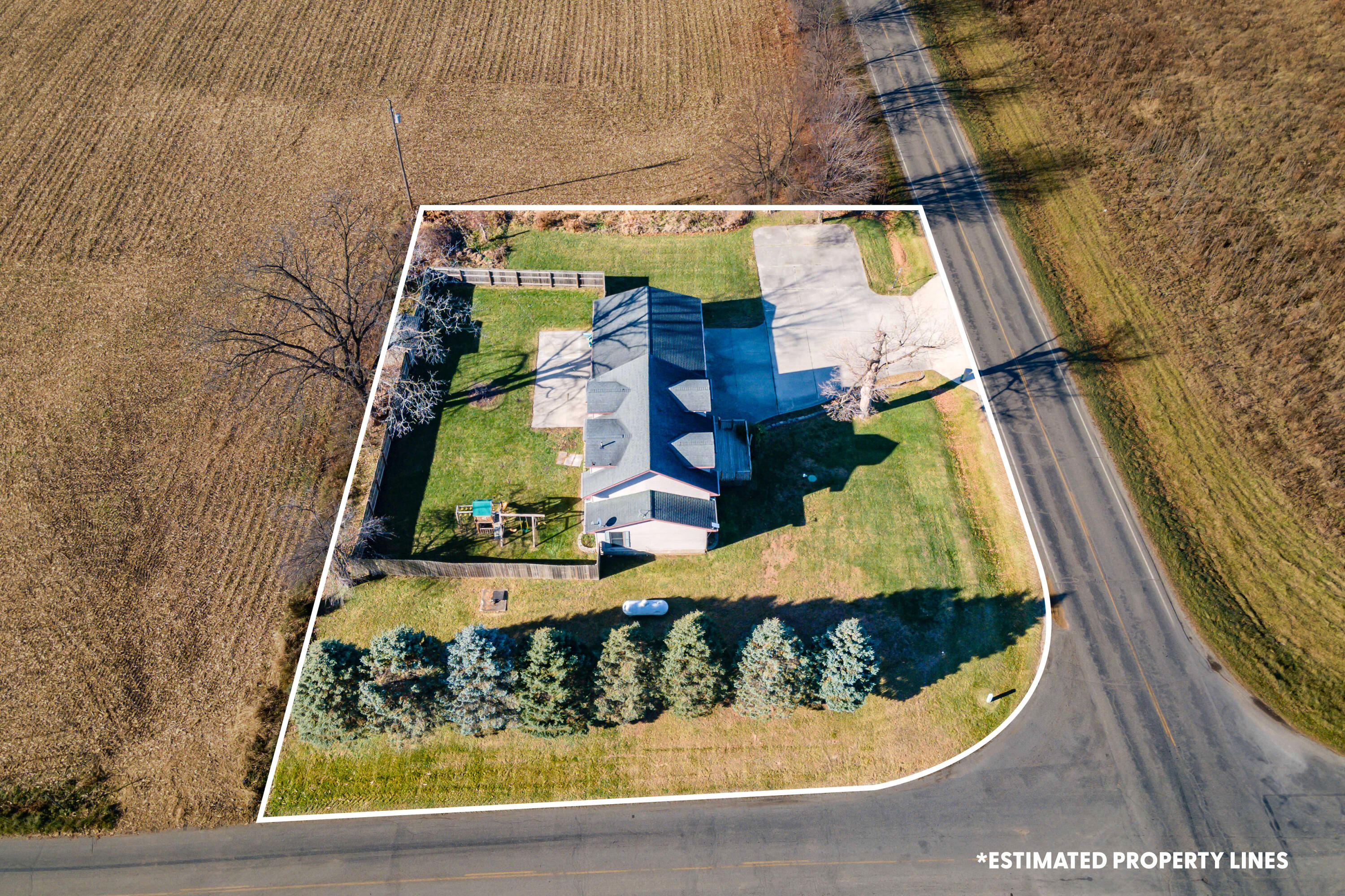 849 East Central Road Quincy, MI 49082 - Photo 8 of 52 3