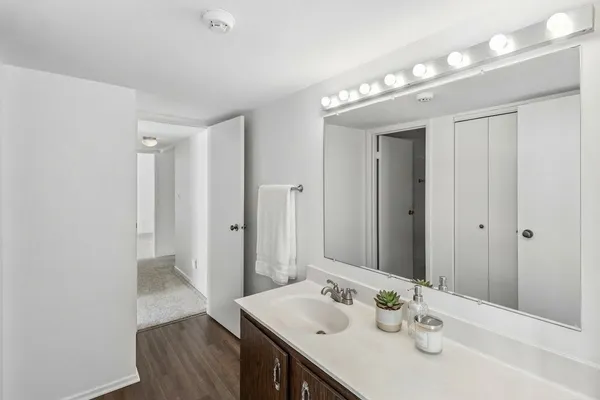 $210,000 | 740 St Andrews Lane, Unit 35, Crystal Lake, IL 60014