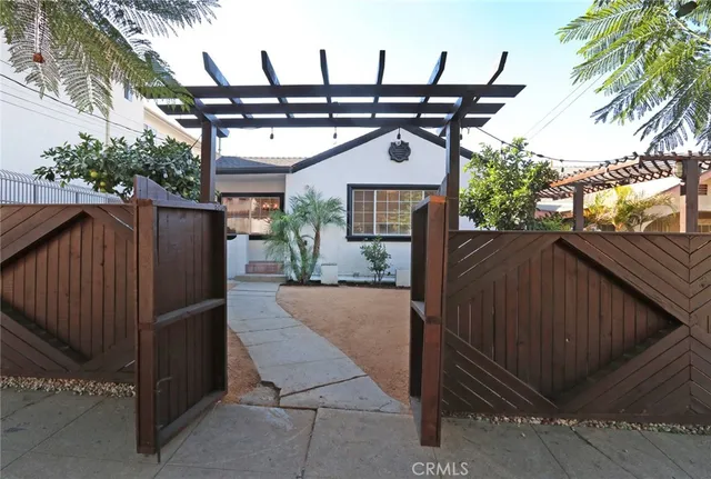 $1,825,000 | 1361 Armadale Avenue, Los Angeles, CA 90042