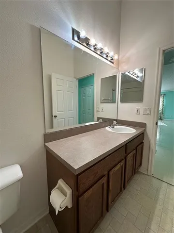 $2,400 | 4320 Northern Dancer Way, Orlando, FL 32826