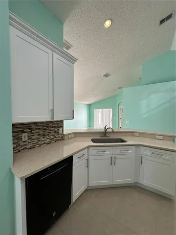 $2,400 | 4320 Northern Dancer Way, Orlando, FL 32826