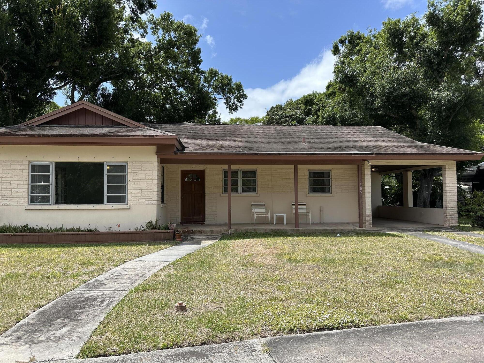 1507 Edgevale Road Fort Pierce, FL 34982 - Photo 1 of 59 1505