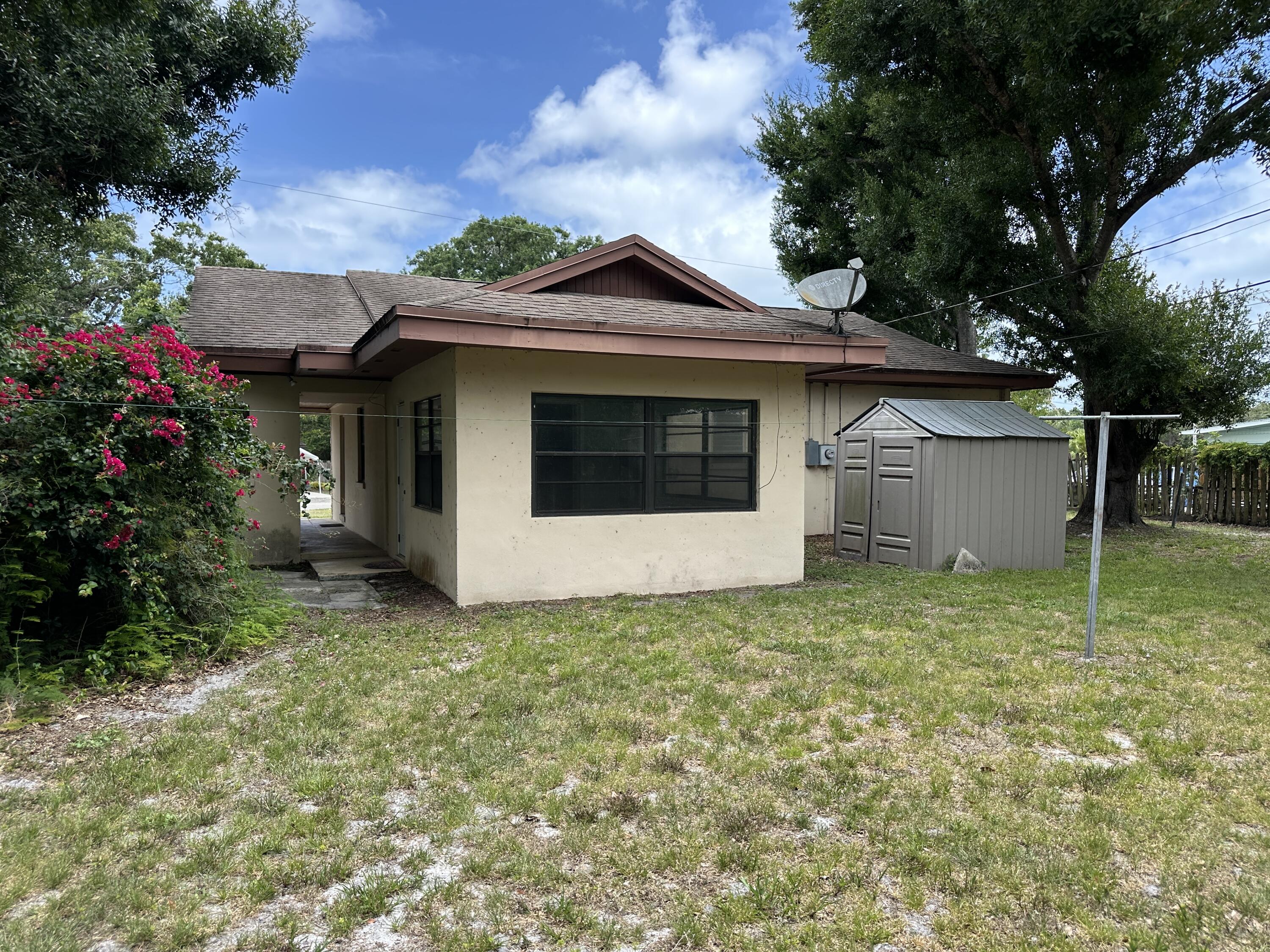 1507 Edgevale Road Fort Pierce, FL 34982 - Photo 25 of 59 1505