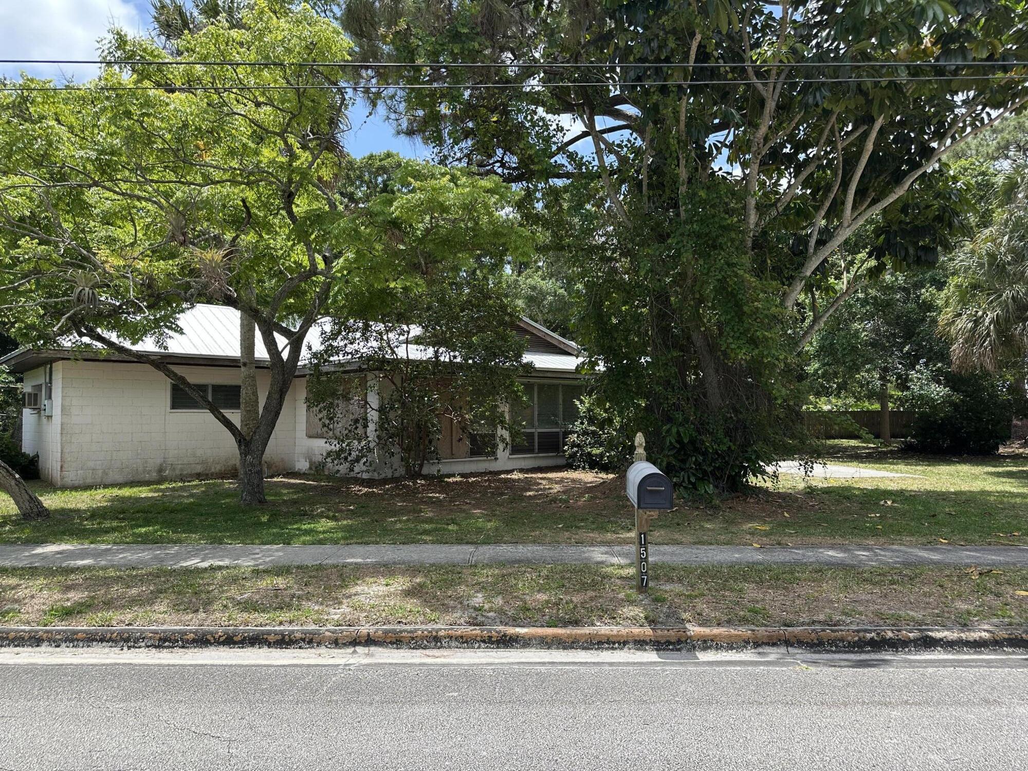 1507 Edgevale Road Fort Pierce, FL 34982 - Photo 26 of 59 1507
