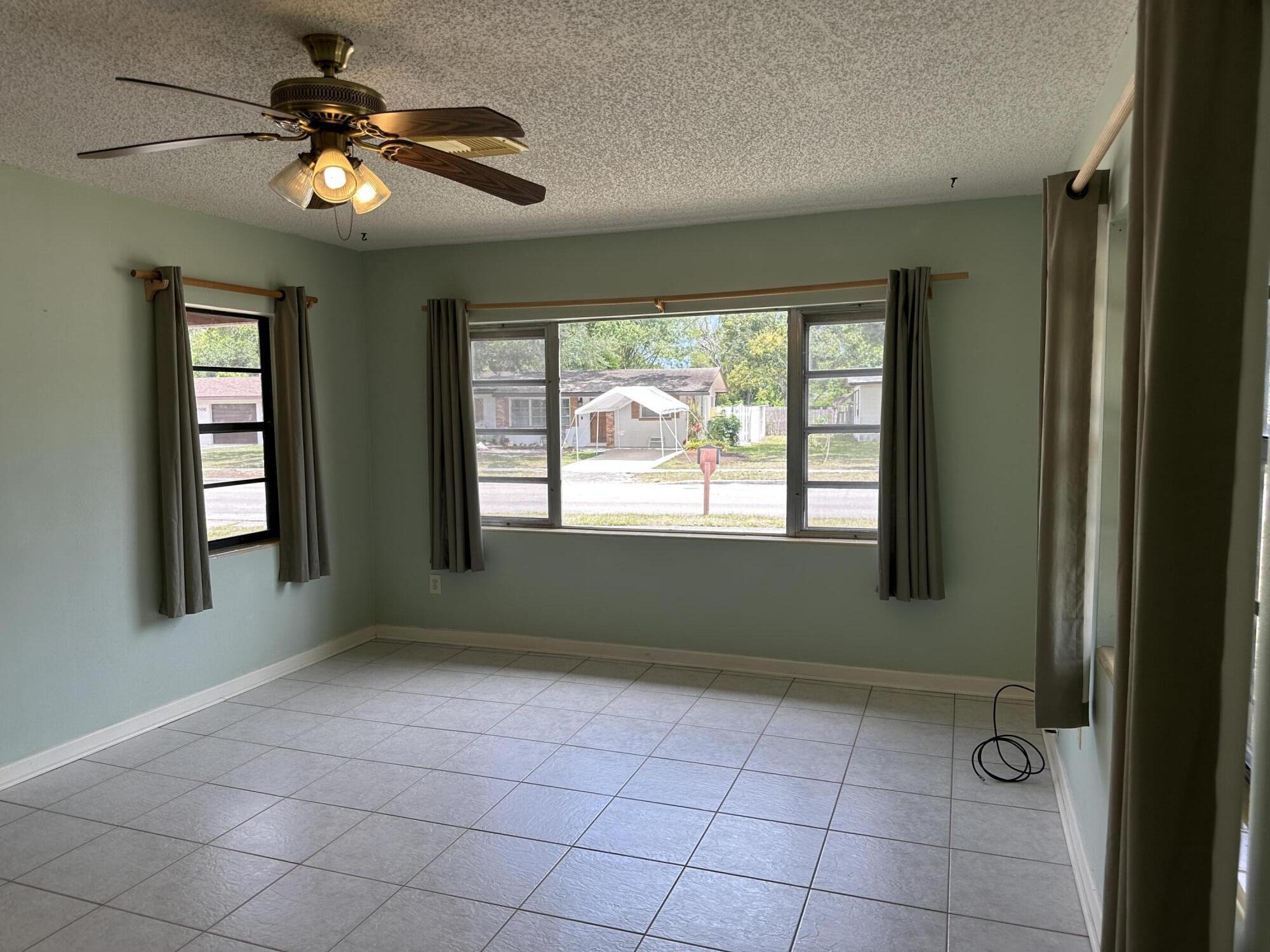 1507 Edgevale Road Fort Pierce, FL 34982 - Photo 8 of 59 1505 Living