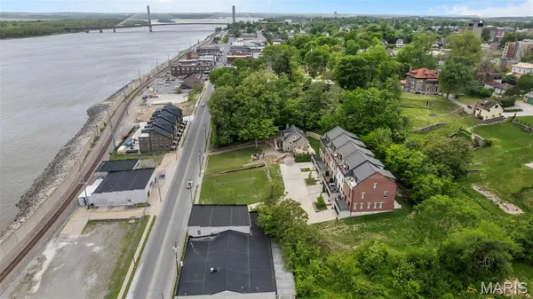 $525,000 | 325 Main Street, Cape Girardeau, MO 63701