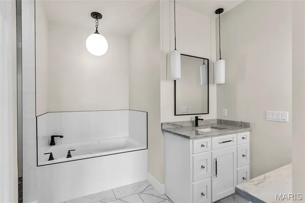 $525,000 | 325 Main Street, Cape Girardeau, MO 63701