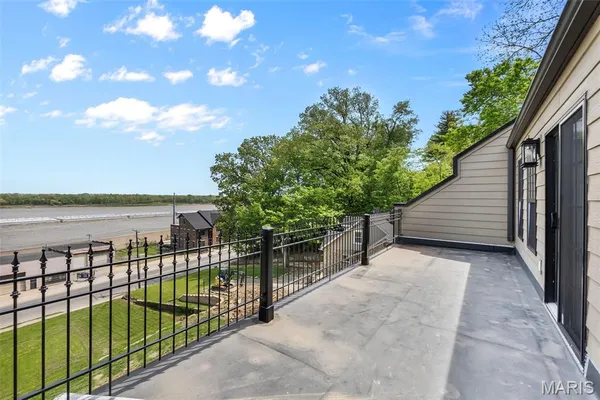 $525,000 | 325 Main Street, Cape Girardeau, MO 63701