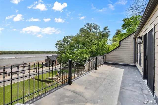 $575,000 | 325 Main Street, Cape Girardeau, MO 63701