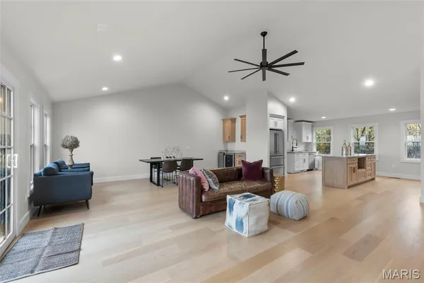 $525,000 | 325 Main Street, Cape Girardeau, MO 63701
