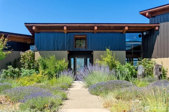 $3,300,000 | 99 Hilltop Drive, Winthrop, WA 98862