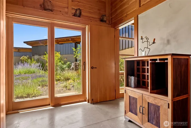 $3,300,000 | 99 Hilltop Drive, Winthrop, WA 98862