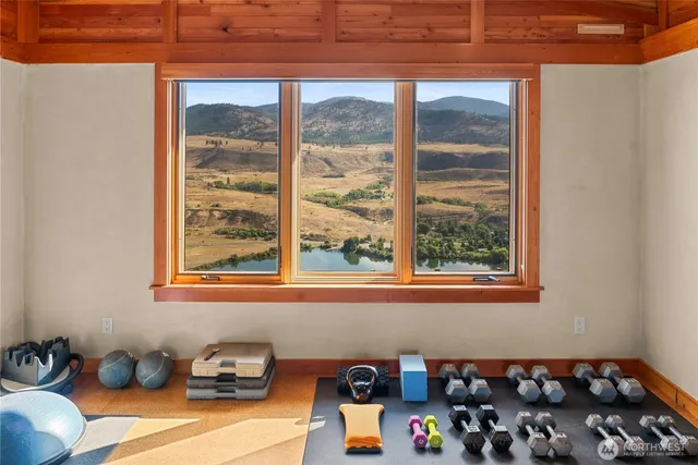 $3,300,000 | 99 Hilltop Drive, Winthrop, WA 98862