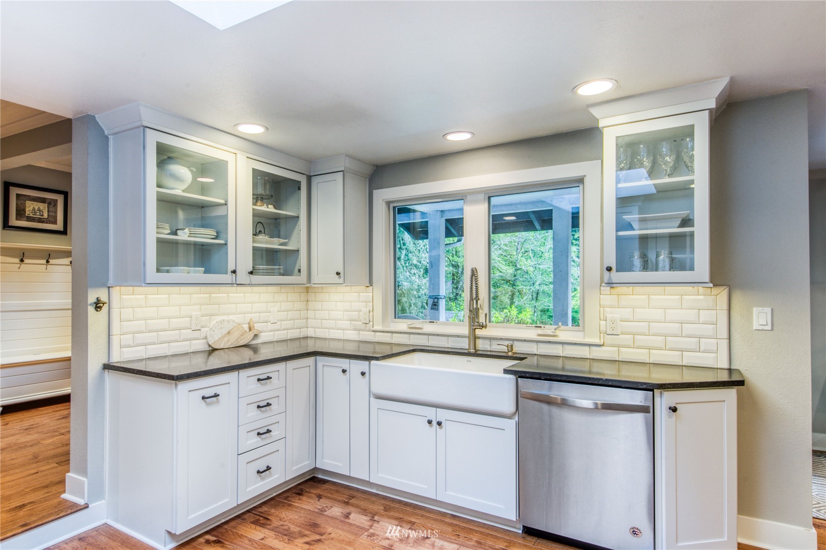 6470 Northeast Marshall Road Bainbridge Island, WA 98110 - Photo 13 of 40 Gallery Image 13