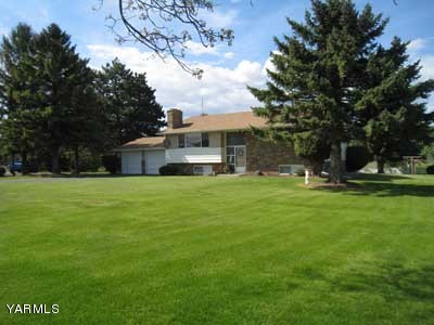17161 Summitview Road Cowiche, WA 98923 - Photo 23 of 28 a view of a house with a big yard