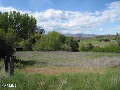 17161 Summitview Road Cowiche, WA 98923 - Photo 27 of 28 a view of an outdoor space with a lake view