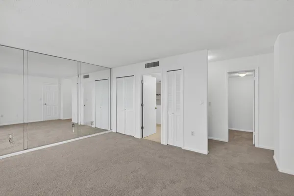 $2,900 | 4200 North Ocean Drive, Unit 21606, Riviera Beach, FL 33404