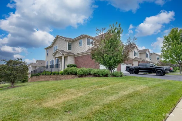 $340,000 | 9810 Cummings Street, Huntley, IL 60142