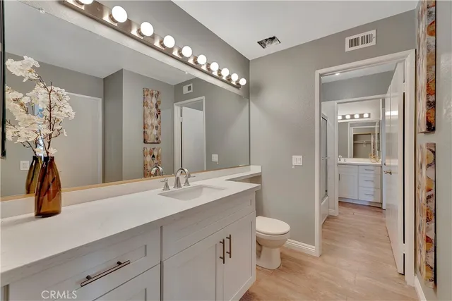 $948,000 | 17 Oxford, Unit 28, Irvine, CA 92612