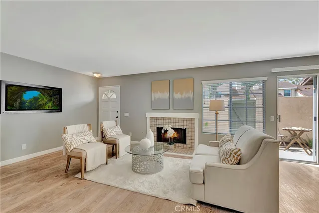 $948,000 | 17 Oxford, Unit 28, Irvine, CA 92612