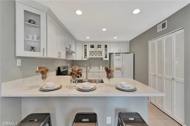 $948,000 | 17 Oxford, Unit 28, Irvine, CA 92612