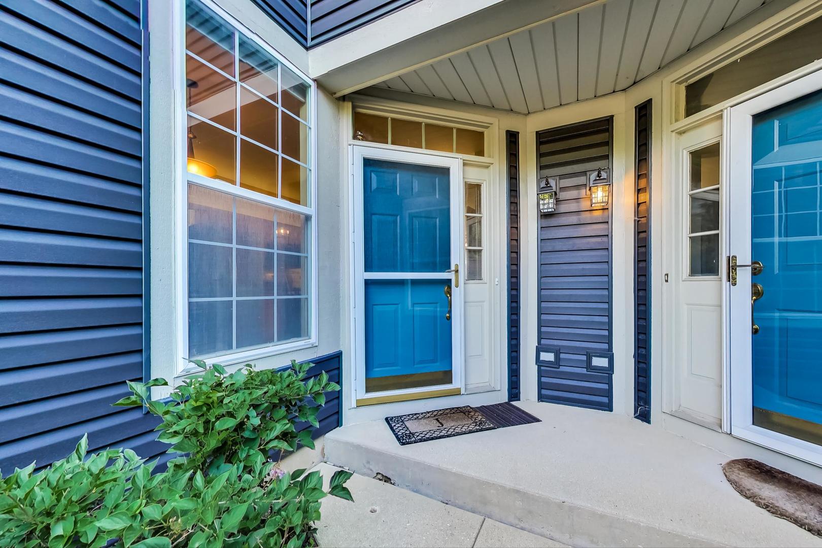 2189 Lake Ridge Drive Glendale Heights, IL 60139 - Photo 2 of 30